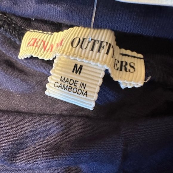 Navy Blue Vest - Picture 4 of 5